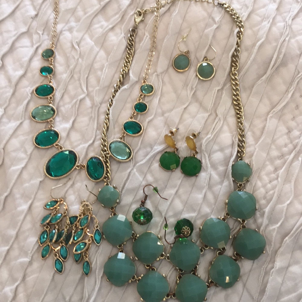 Green jewelry bundle